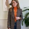 Blazer lungo castagna con righe arancio/verdi TensioneIn 35