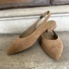 Slingback a punta scamosciate Cognac