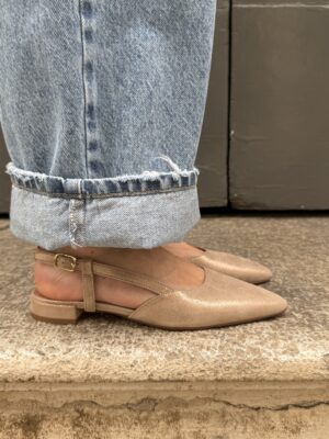 Slingback a punta pelle iridescente beige/oro