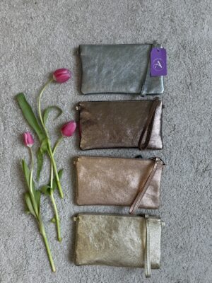 Pochette laminate in pelle