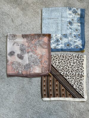 Foulard fantasia con chiusura magnetica 3 colori