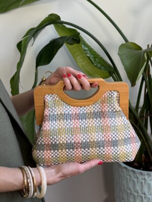 Clutch fantasia damier con manico in legno Rosa/Verde