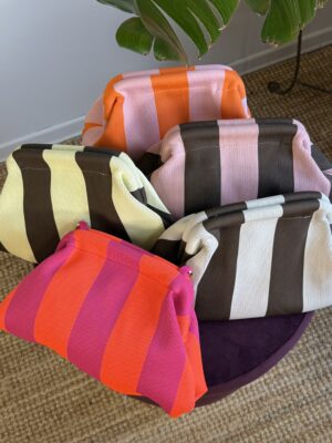 Clutch scusa stripes