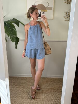 Set azzurro polvere 100% lino top & shorts Vicolo 173