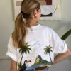 T-shirt over Vicolo Toucan Island 116