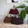 Tote bag svasata con motivo intrecciato -vera pelle