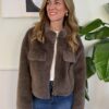 Pelliccetta cropped a scatola SusyMix – cammello/tortora 208